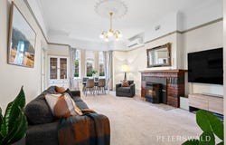 174 East Derwent Highway, Lindisfarne, Tas 7015