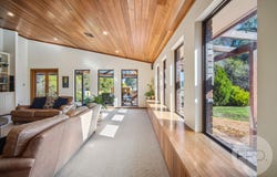 15 Maple Road, Lake Albert, NSW 2650