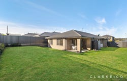 8 St Andrews Close, Heddon Greta, NSW 2321
