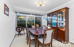 25 Myall Crescent, Lake Albert, NSW 2650
