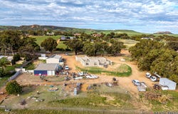 8 Trant Road, Moresby, WA 6530