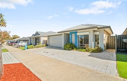 22 Deepwater Way, Lakelands, WA 6180