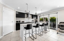 16 Miami Close, Medowie, NSW 2318