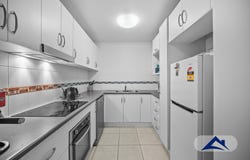 4/164-172 Spence Street, Bungalow, Qld 4870