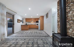 9 ROSSI CLOSE, Pakenham, Vic 3810
