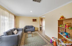 13 Bridge Road, Melton South, Vic 3338