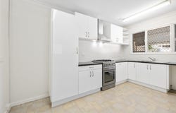 5 Melinga Court, Karawara, WA 6152