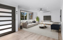 82 Cleopatra Drive, Rosemeadow, NSW 2560