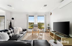 24 Bohemian Road, Sunbury, Vic 3429