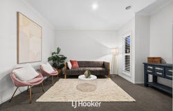 32  Rathberry Circuit, Clyde North, Vic 3978