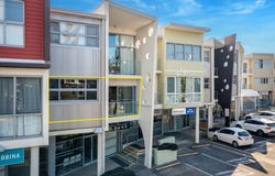 16/137 Scottsdale Drive, Robina, Qld 4226