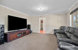 8 Hartrey Lane, Hannans, WA 6430