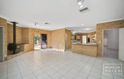 32 Brookton Highway, Kelmscott, WA 6111