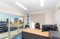 688 Ingham Road, Mount Louisa, Qld 4814