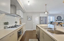 15 Goldsborough Drive, Officer, Vic 3809