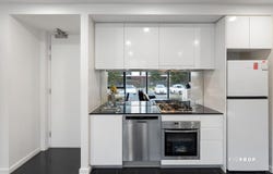 8/50 Catamaran Drive, Werribee South, Vic 3030