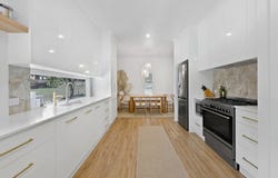 2 Herta Lane, Sarina Beach, Qld 4737