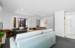 28 Topaz Circuit, Urangan, Qld 4655