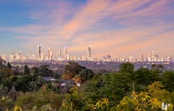 4 Tolhurst Court, Tallai, Qld 4213