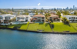 85 Edinburgh Road, Benowa Waters, Qld 4217