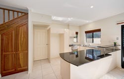 2/10 Wattle Street, Maleny, Qld 4552