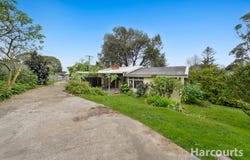 16 Belmont Crescent, Belmont, NSW 2280