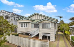 65 Lewis Street, Camp Hill, Qld 4152