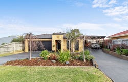 8 Leurimah Court, Kalimna, Vic 3909