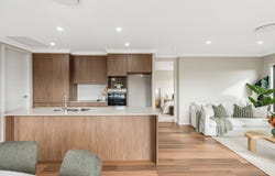 1/13 Leichhardt Street, Centenary Heights, Qld 4350
