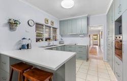12 Hermes Close, Mooroobool, Qld 4870