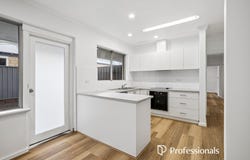 19B Falstaff Crescent, Spearwood, WA 6163