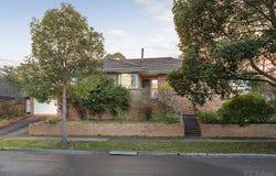1 - 2 Earls Court, Balwyn North, Vic 3104