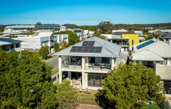 25 South Bay Drive, Varsity Lakes, Qld 4227