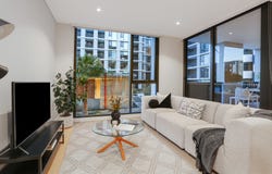 225/25 Spurway Drive, Norwest, NSW 2153