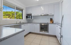2/1 Lochlomond Drive, Banora Point, NSW 2486