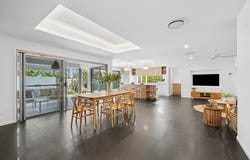 41 Surfrider Place, Mudjimba, Qld 4564