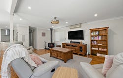 12 Stuart Street, Kotara South, NSW 2289