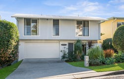 2B First Avenue, Bonny Hills, NSW 2445
