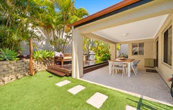 16 Pine Valley Drive, Robina, Qld 4226