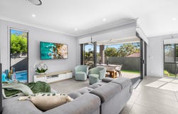 10 Mcauliffe Street, Carina Heights, Qld 4152