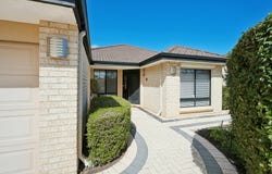10 St Michaels Green, Canning Vale, WA 6155