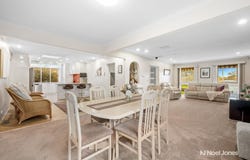 37 Dunbarton Drive, Wantirna, Vic 3152