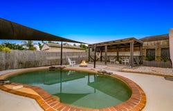 19 Hilltop Parade, Avoca, Qld 4670