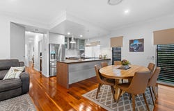 53 Hutton Avenue, Wynnum, Qld 4178