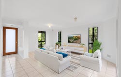 10 Creswick Place, Bellbowrie, Qld 4070