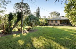 7 Bindleys Rd, Mount Crosby, Qld 4306