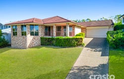 37 Gippsland Drive, Helensvale, Qld 4212
