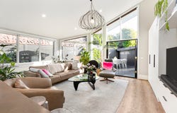 477 St Kilda Street, Elwood, Vic 3184