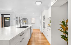 4 Kerry Close, Wellington Point, Qld 4160