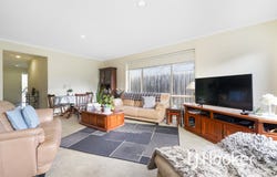 8/11 Renlik Court, Pakenham, Vic 3810